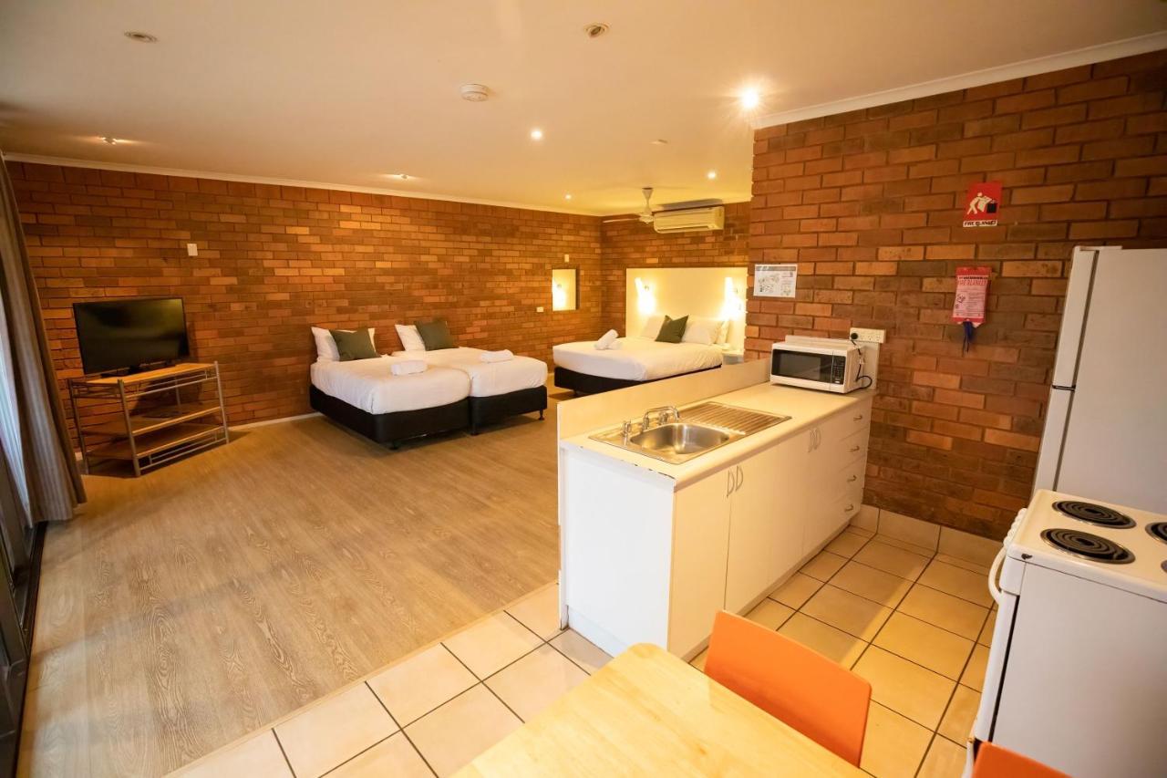 Contour Hotel Katherine Luaran gambar